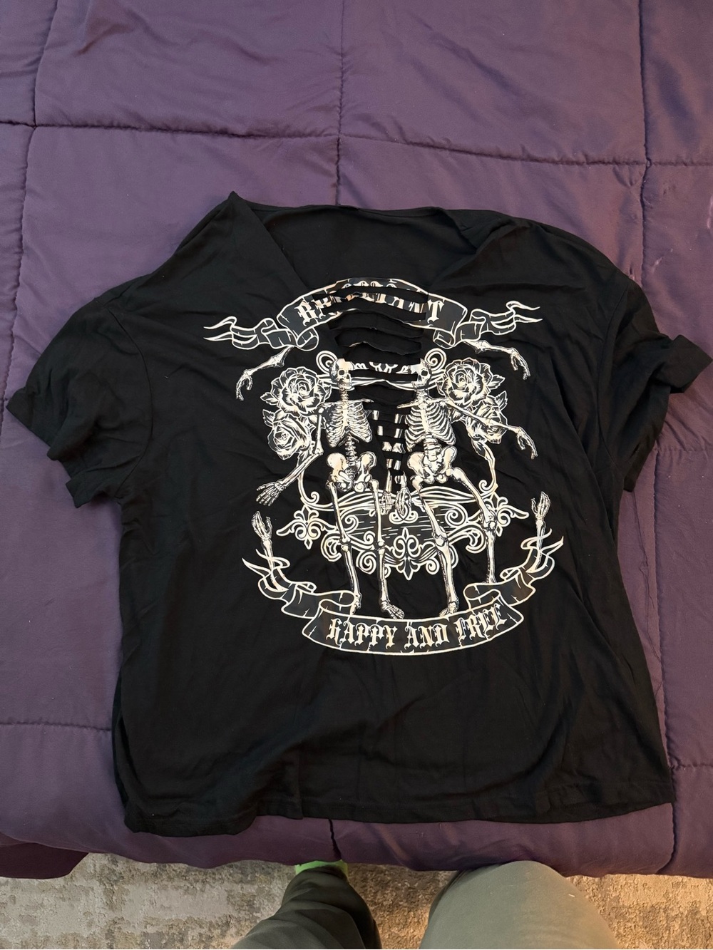 Black Graphic Woman’s Tee with Skeleton Design